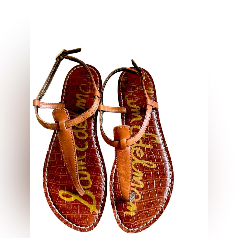 UEC- Women’s Sam Edelman Neutral Thong Sandals in Size 6 1/2.